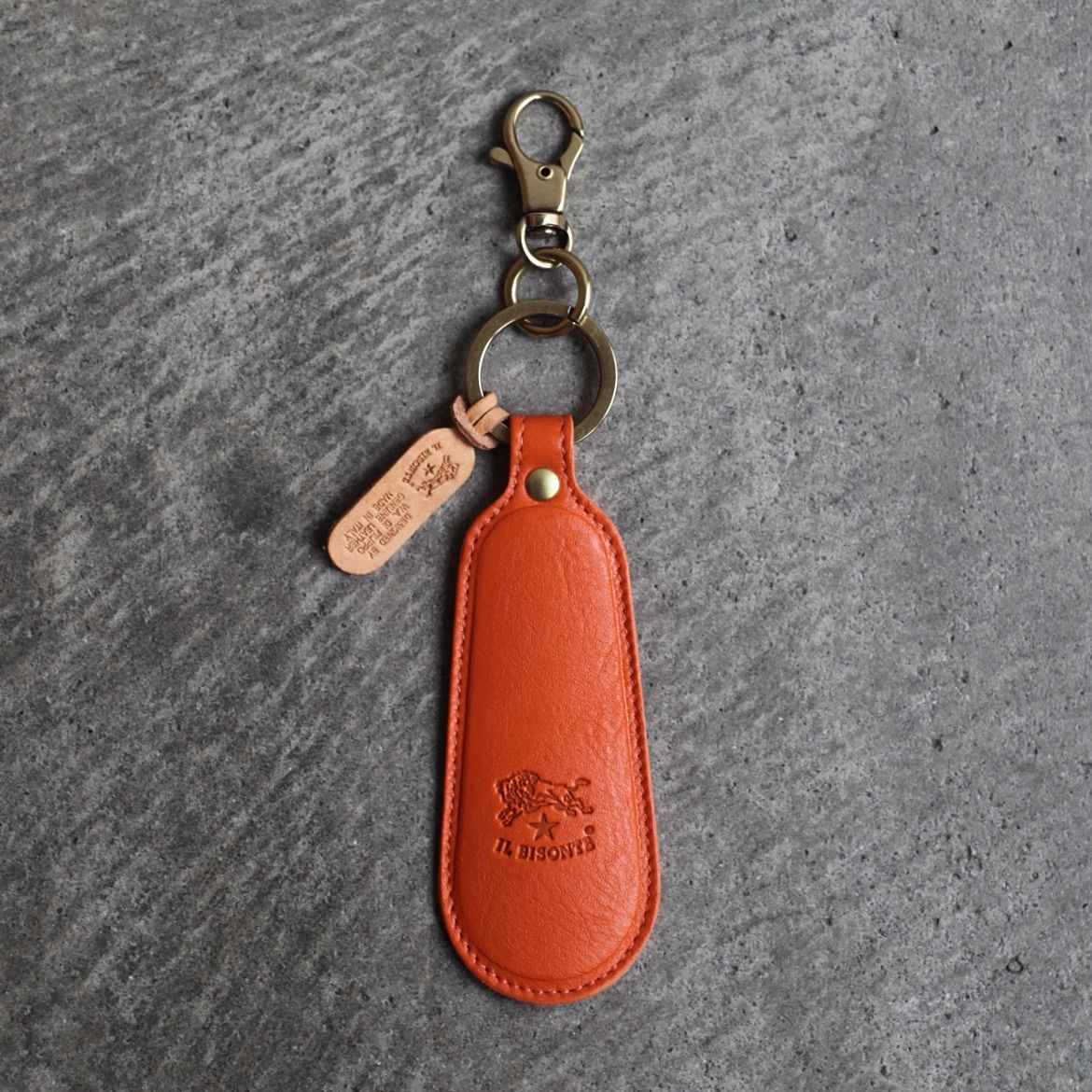 IL BISONTE - 【再販売通知受付可能】シューホーンキーホルダー