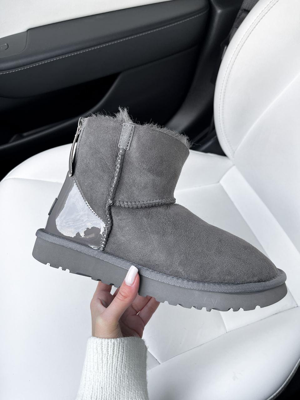 Уггі жіночі зимові сірі UGG Mini Grey Zip Lacquer (14516) Магазин