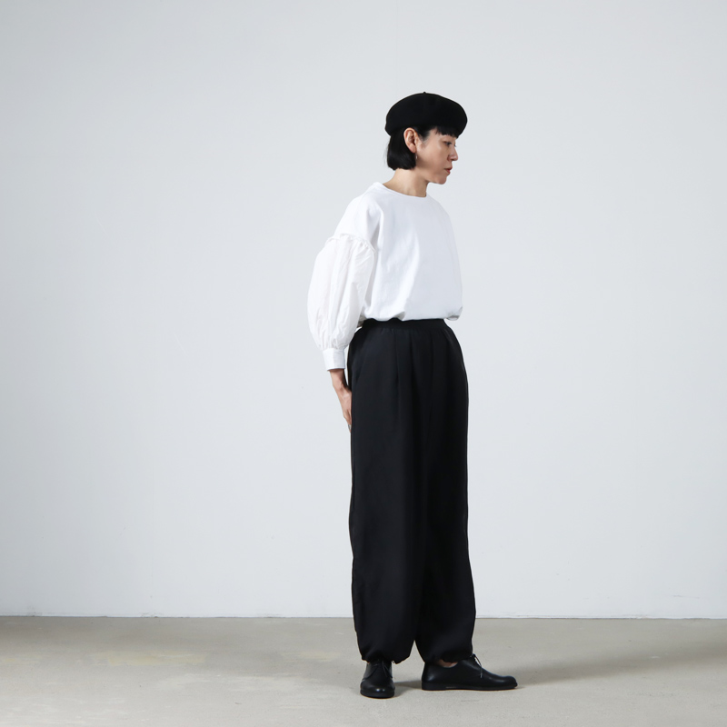 Veritecoeur (ヴェリテクール) シルクタックパンツ