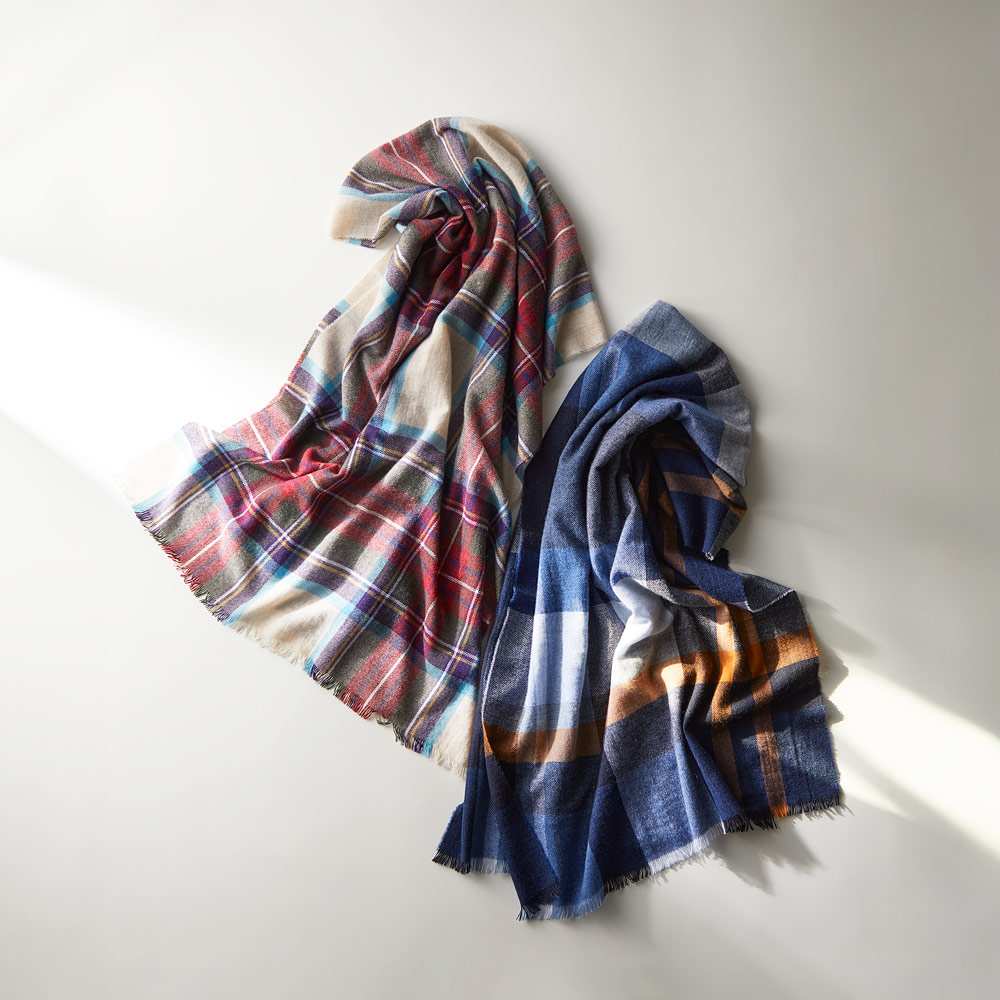 Johnstons of Elgin/ジョンストンズ オブ エルガン ライトカシミヤ100