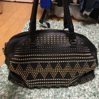 Christian Louboutin（ボストンバッグ）のフリマアイテム一覧