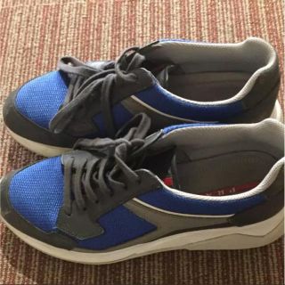 PRADA（スニーカー ・ ブルー・ネイビー/青色系）のフリマアイテム一覧