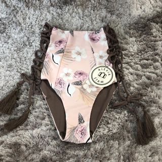 ALEXIA STAM（水着）のフリマアイテム一覧