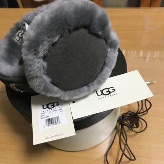 UGG（イヤーマフ ・ グレー/灰色系）のフリマアイテム一覧