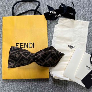 FENDI（バレッタ/ヘアクリップ）のフリマアイテム一覧