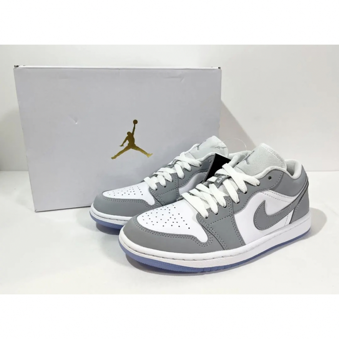Jordan Brand（NIKE） - 【新品】27.5cm NIKE WMNS AIRJORDAN1 ウルフ