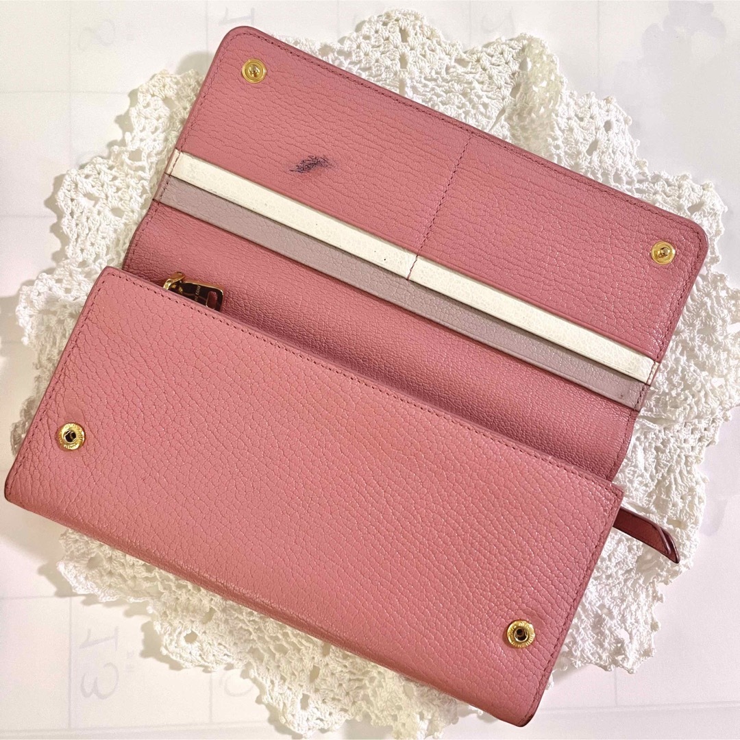 MIU MIU - miumiuミュウミュウ マドラスピンク長財布 ※箱、ショップ