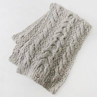 MONCLER（マフラー/ショール ・ グレー/灰色系）のフリマアイテム一覧