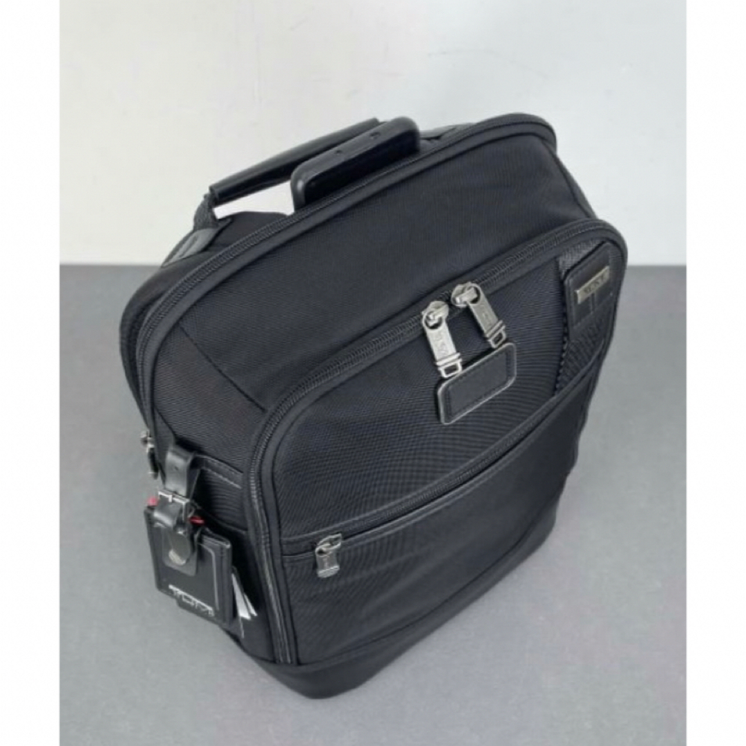 TUMIコンパクトスリムバックパックの通販 by くー's shop｜ラクマ