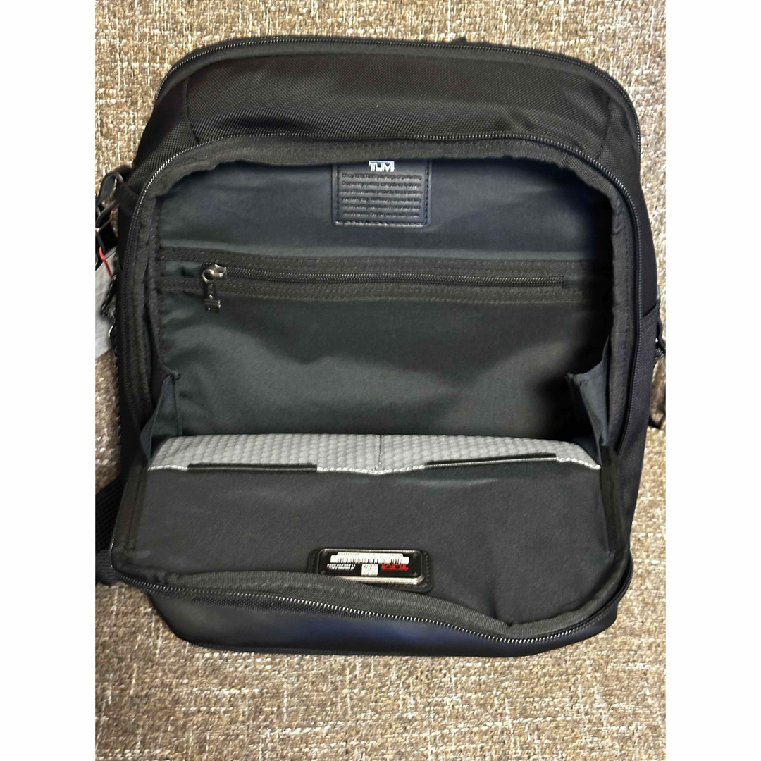 TUMIコンパクトスリムバックパックの通販 by くー's shop｜ラクマ