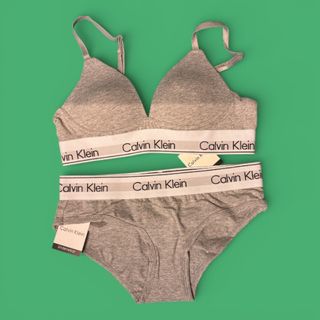 Wacoal - サルート 90グループ オペラ座の怪人 D70&ソングM KO ロゴ