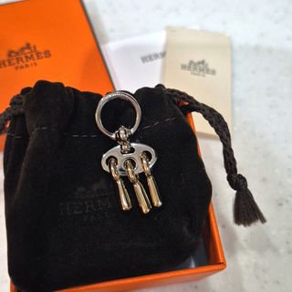 HERMES - エルメス トライアングル ジェアン《千と一のウサギ》の通販