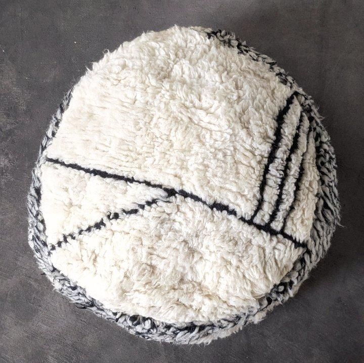 モロッコラグ ベニワレンのプフ60㎝×20㎝「モロッコインテリアのHibou