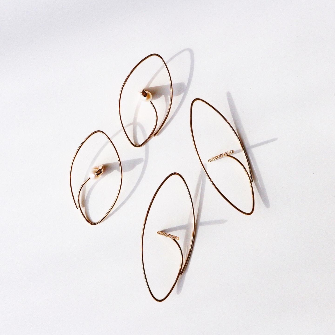 Hirotaka（ヒロタカ) Gossamer Diamond Floating Earring L