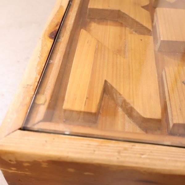 CRASH GATE(クラッシュゲート)のABCセンターテーブルです。杉古材を