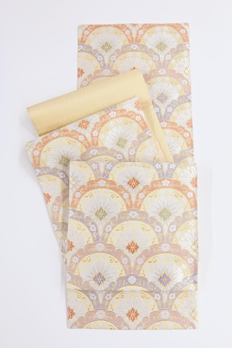 銀座【L-8653】袋帯 薄卵色 菊青海波文 - 銀座きもの青木｜長く大切に