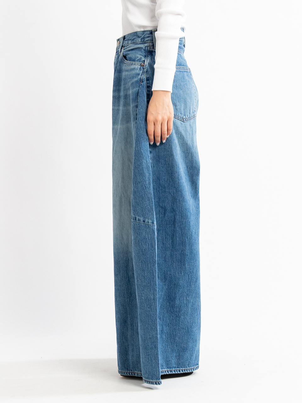 DENIM SUPER WIDE LEG JEANS デニムスーパーワイドレッグジーンズ-HYKE