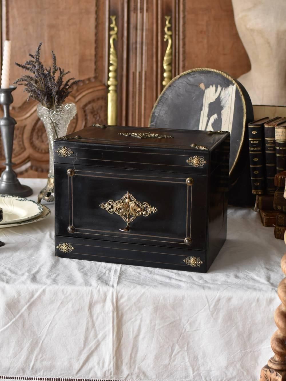 アンティークボックス.Black フランスアンティーク雑貨 リキュールセラー