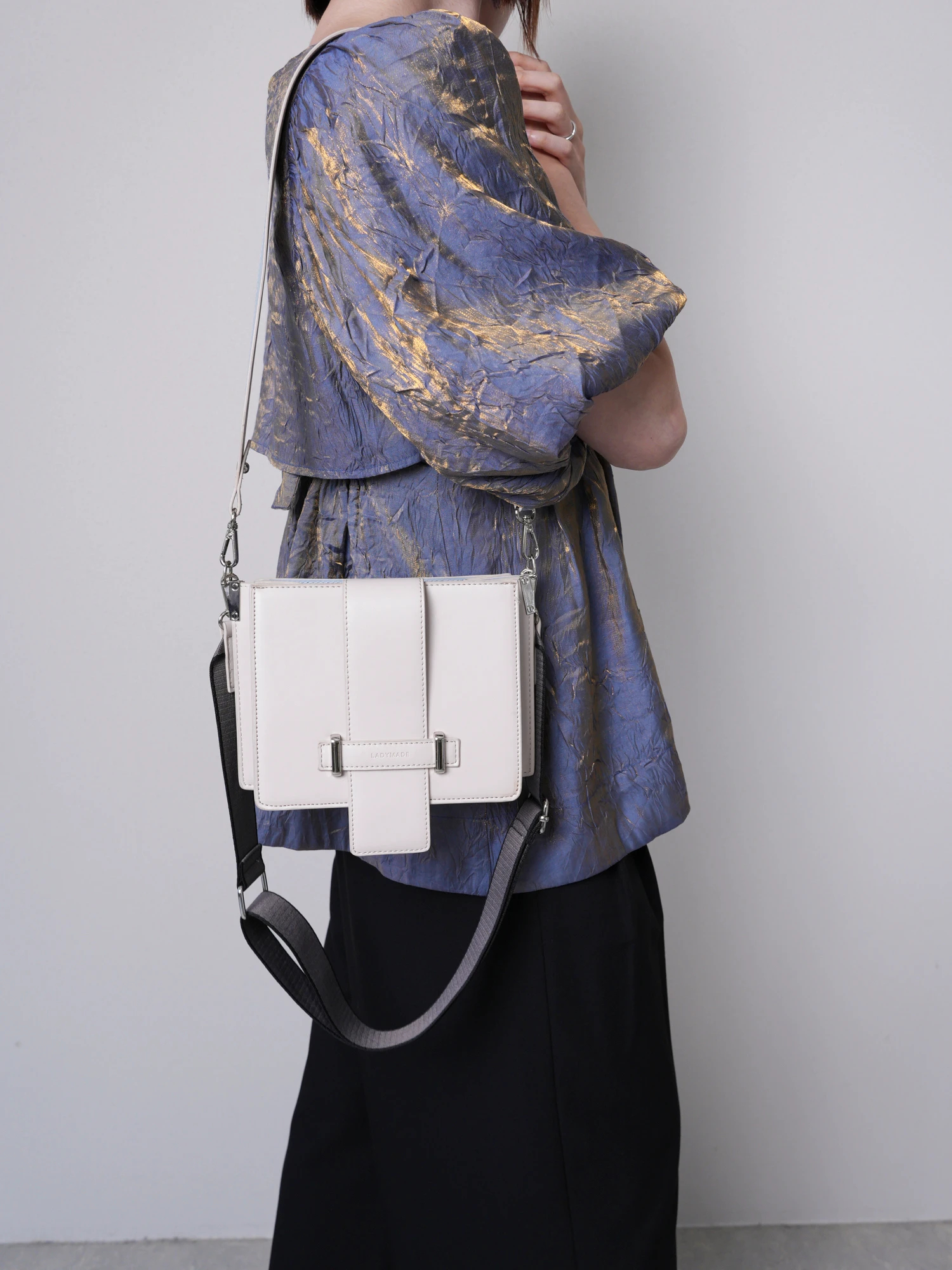 LADYMADE（レディメイド）｜ 2WAYベルトスクエアショルダーバッグ