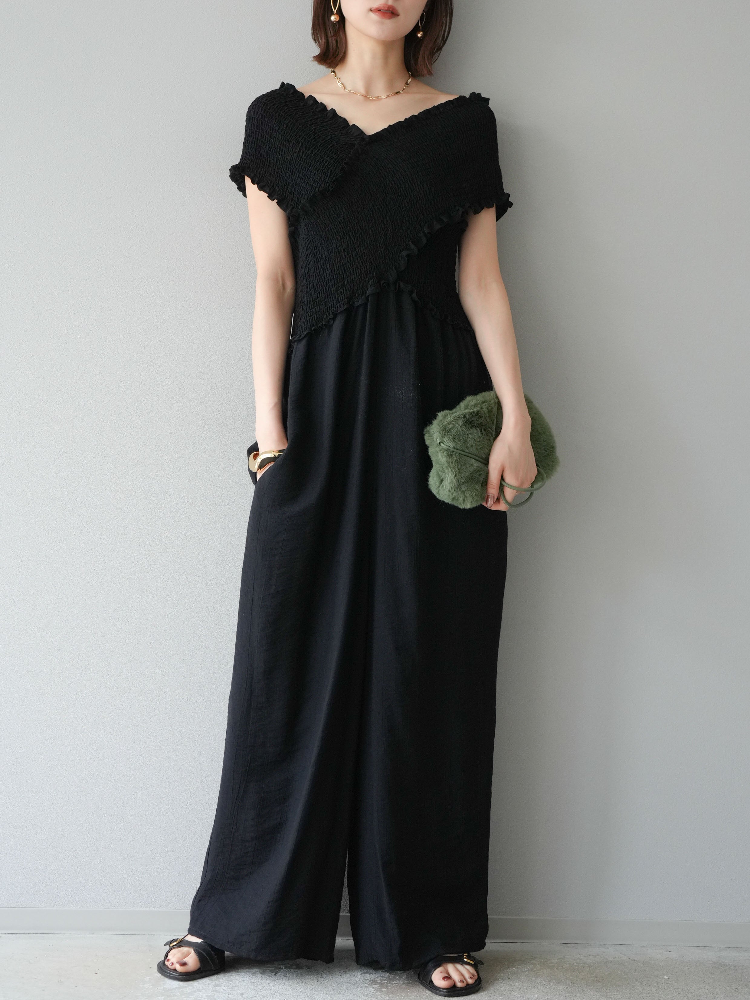 予約]シャーリングクロスサロペット/ブラック – Lumier