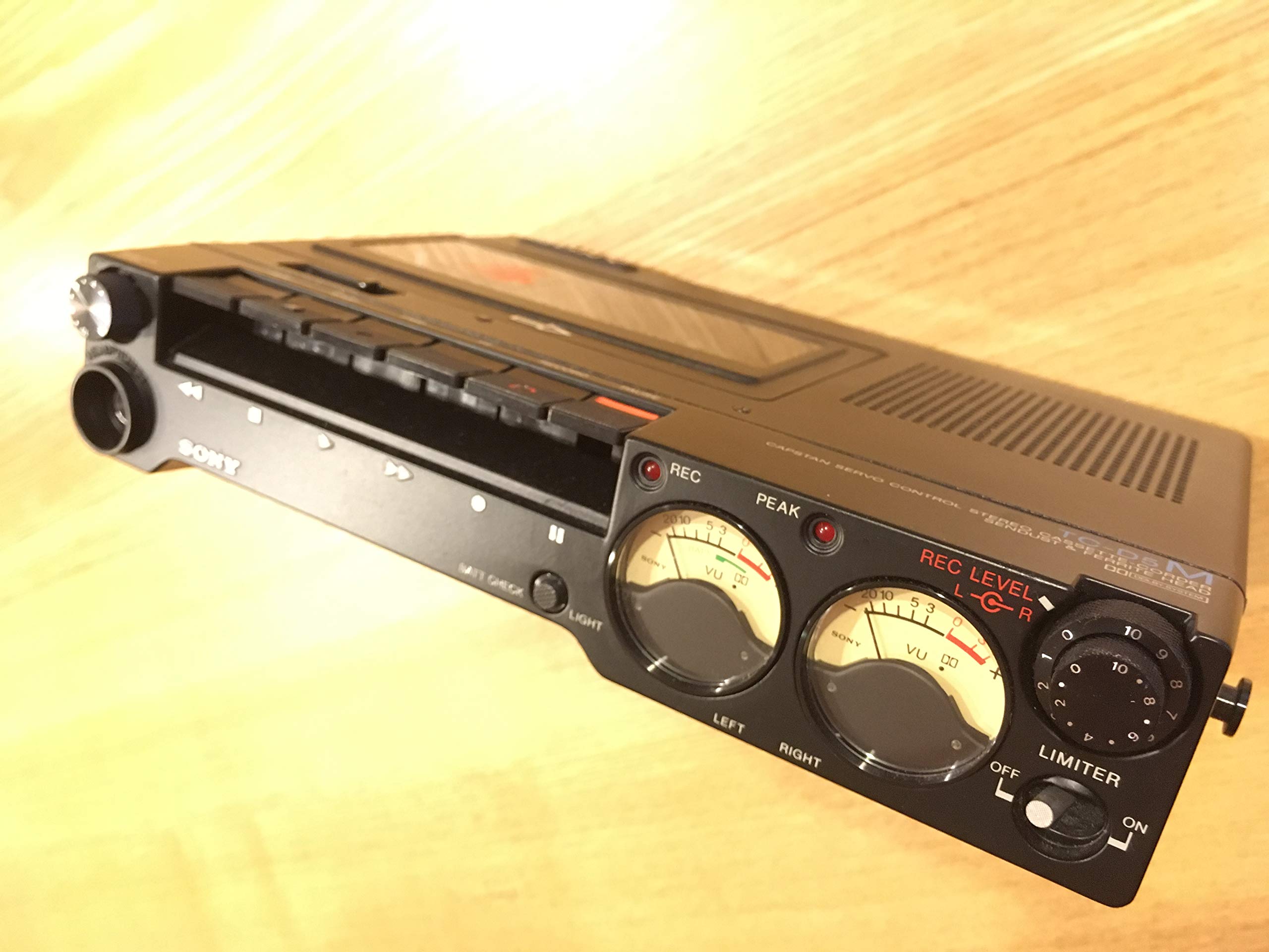 Amazon | SONY TC-D5M デンスケ カセットデッキ＋エネループセット