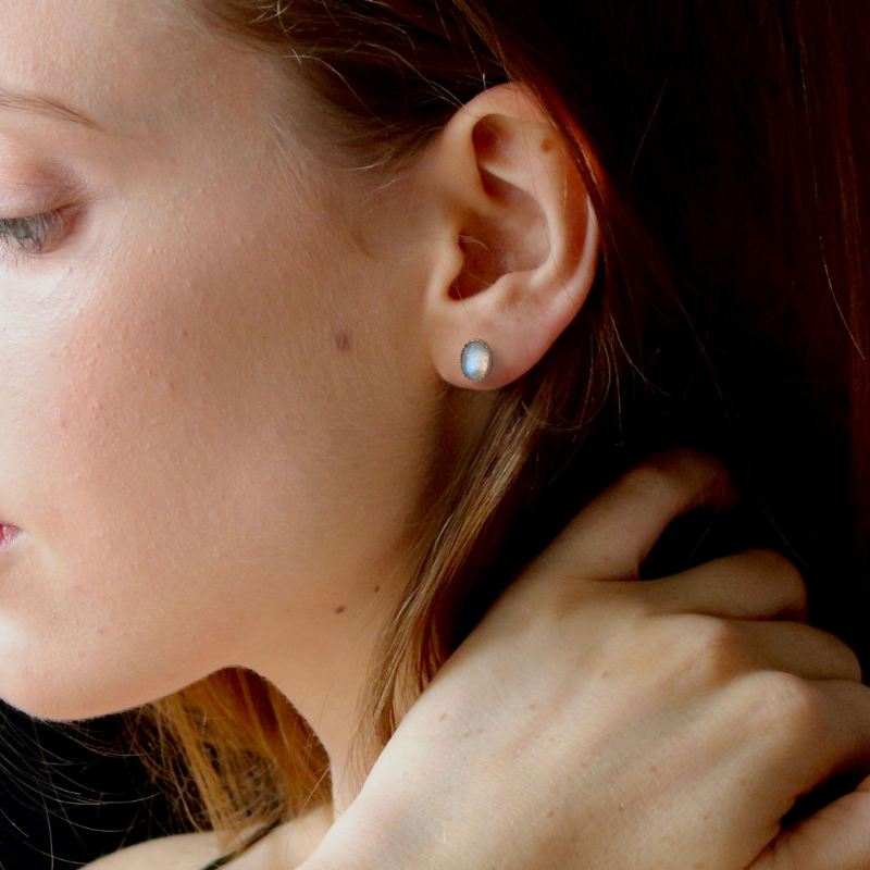 天然石レインボームーンストーン ストーンピアス｜全てのシルバー