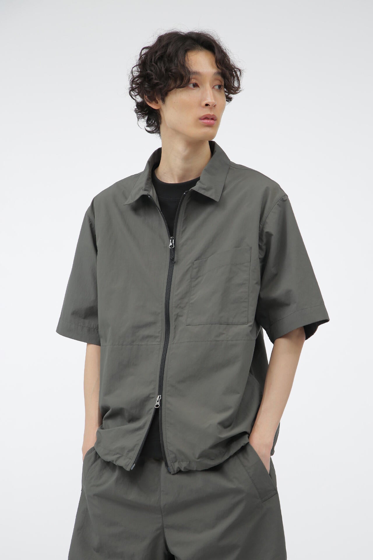WATER REPELLENT NYLON POPLIN SHIRT | MARGARET HOWELL（マーガレット