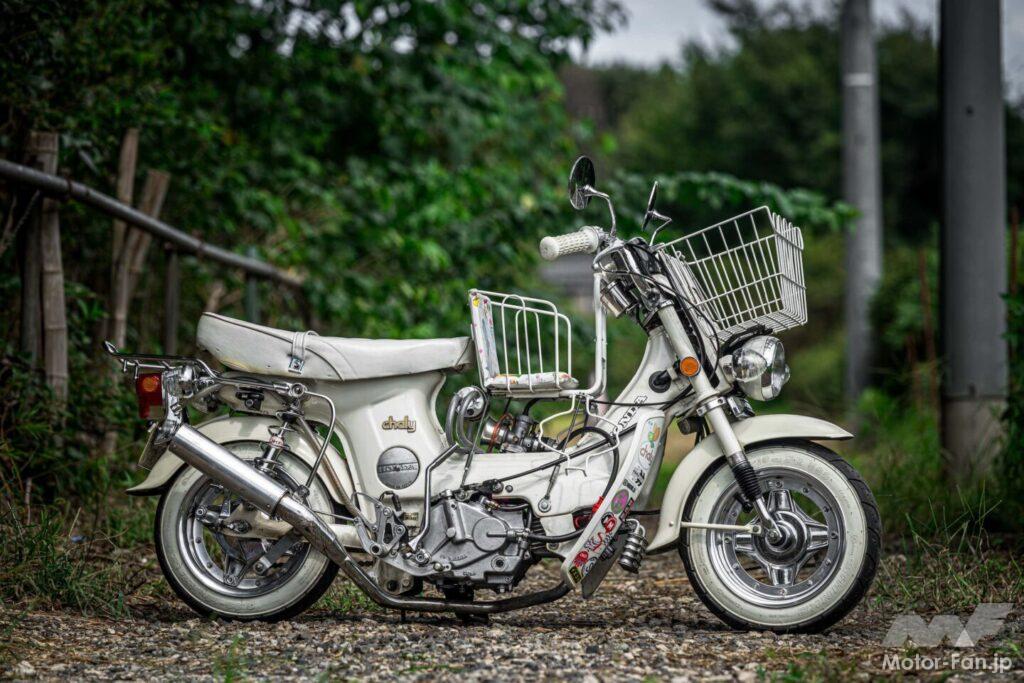 チャイルドシートがレトロかわいい。でも124ccお直線番長、ホンダ