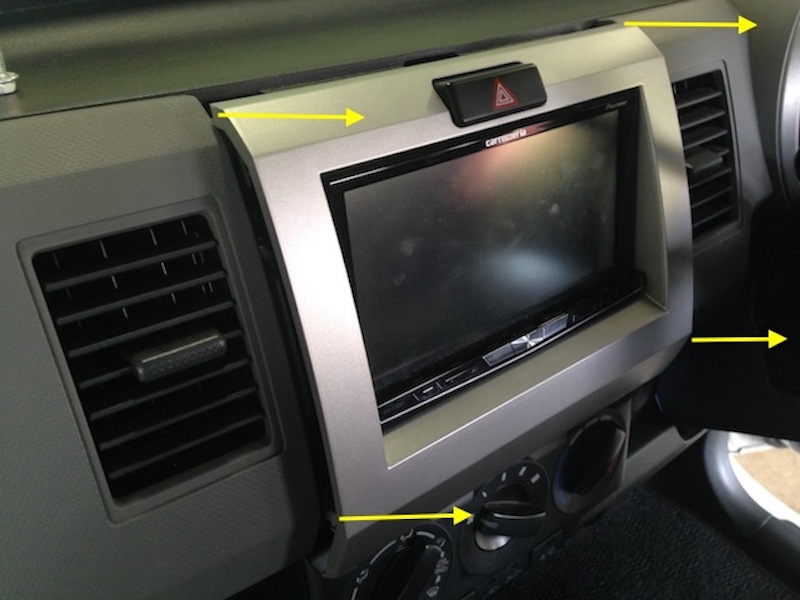 MH22SワゴンR｜パネル外し方・ナビ取り付け・車速 | 車速は5ピンの真ん中