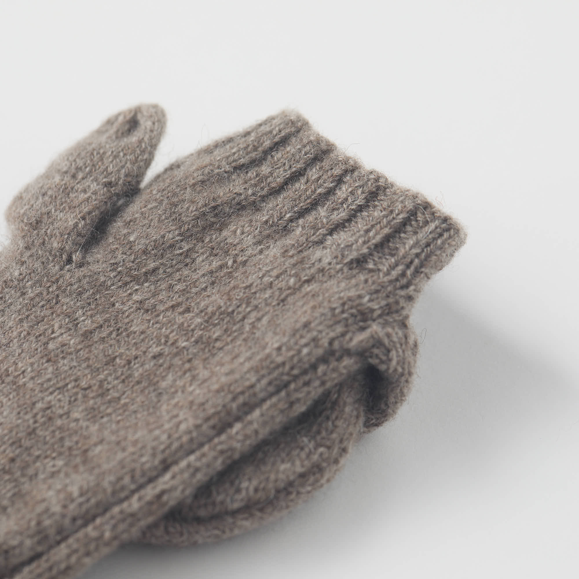 wool cable knit mittens(ウール ケーブルニットミトン)