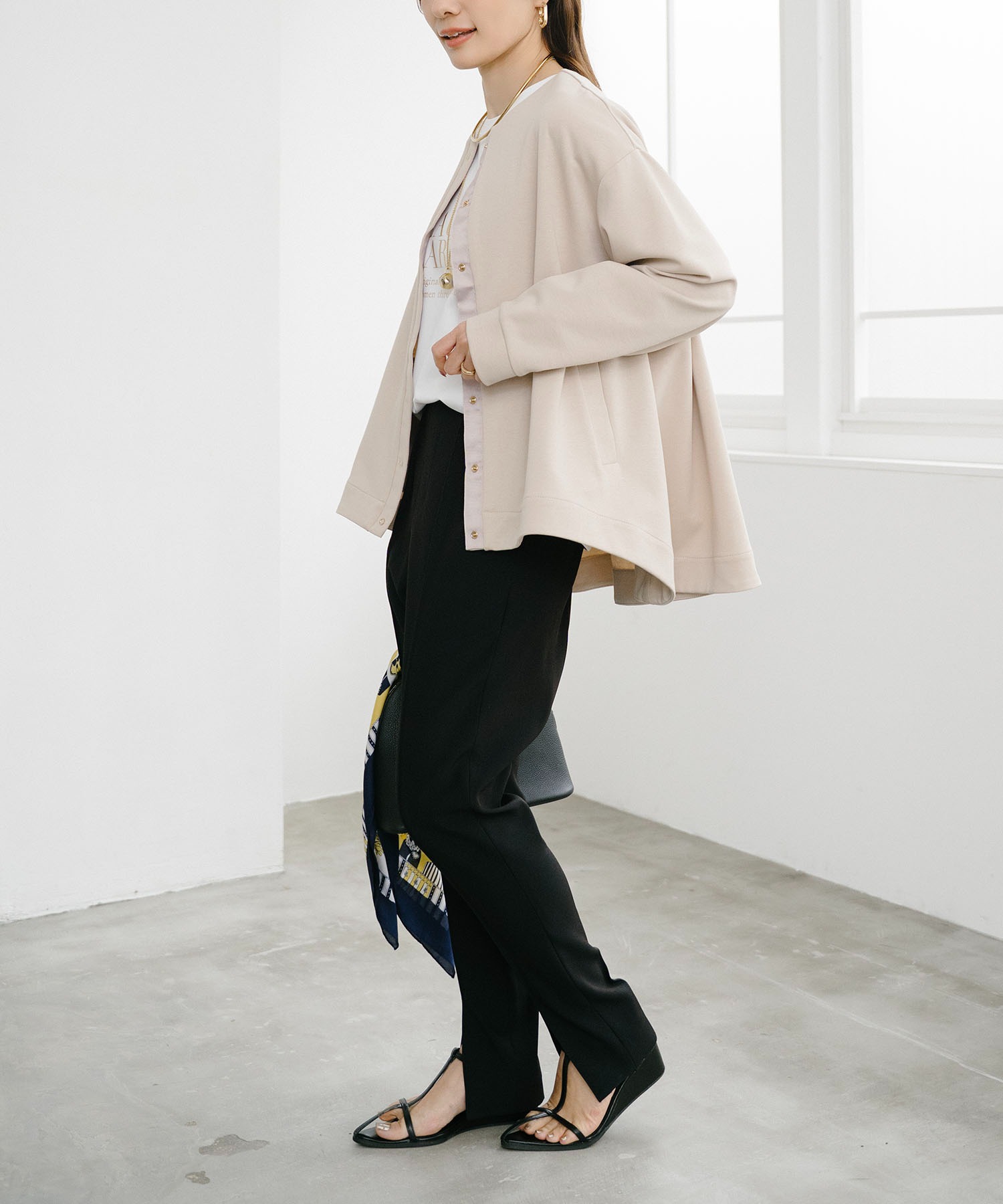 ライトダンボールフレアヘムノーカラージャケット Emma Taylor