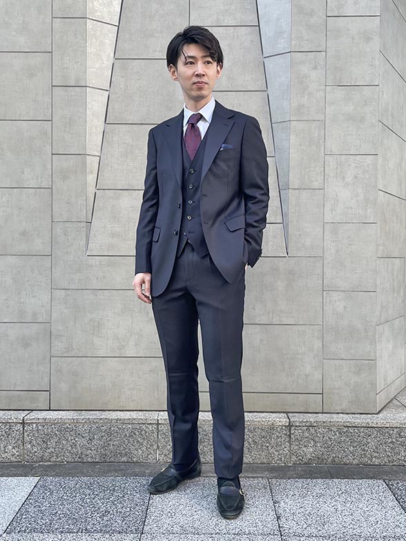 伊ロロ・ピアーナ社 スリーピーススーツ | スタイリング