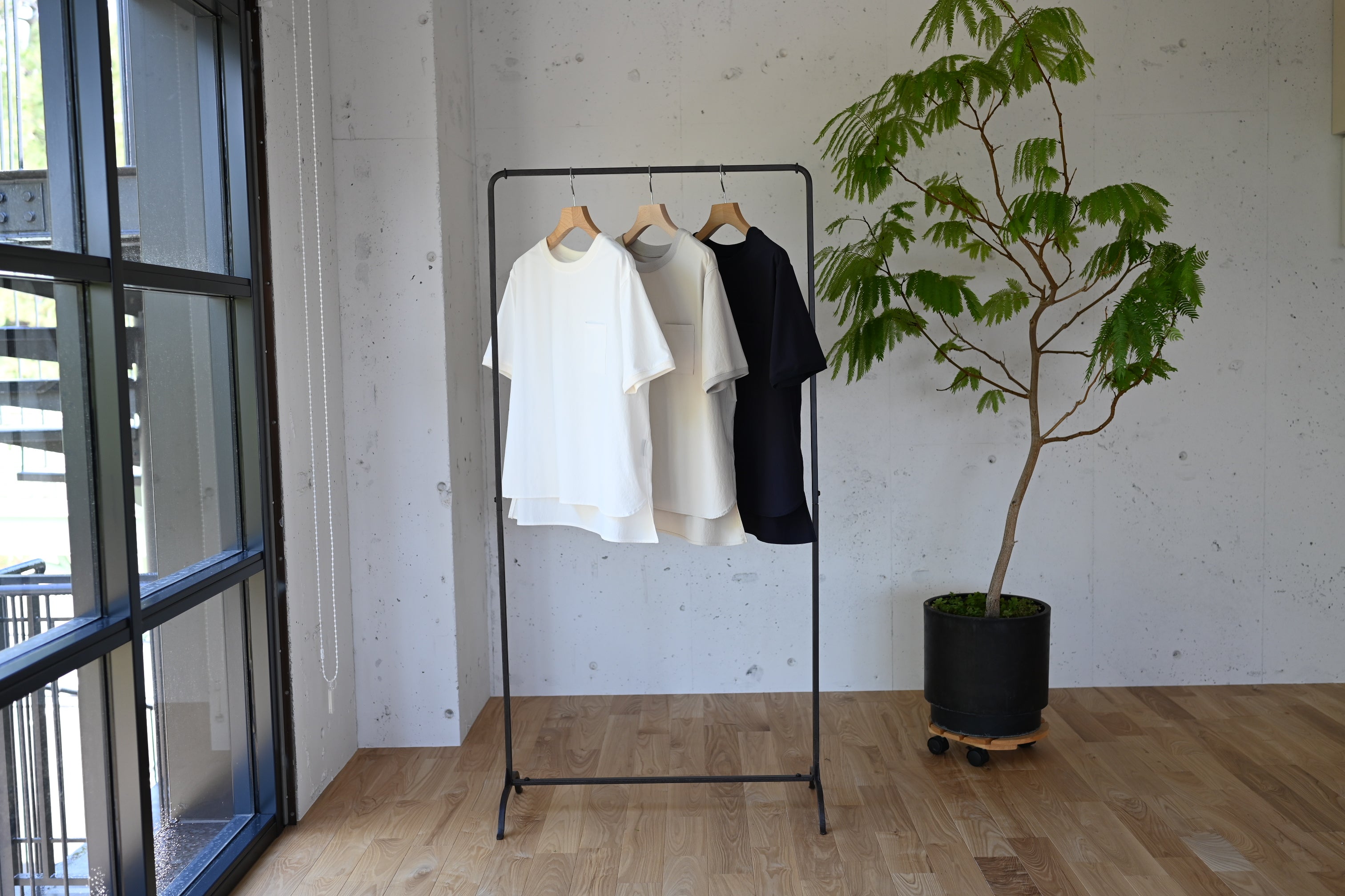 撥水素材の半袖きれいめプルオーバー（接触冷感） – OURHOME