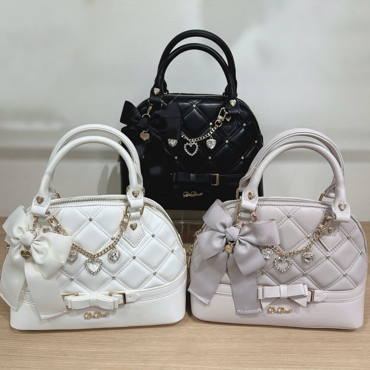 近鉄ℙ𝕒𝕤𝕤'𝕖店 ℕ𝕖𝕨 𝔸𝕣𝕣𝕚𝕧𝕒𝕝 ❤︎ビジューキルティング