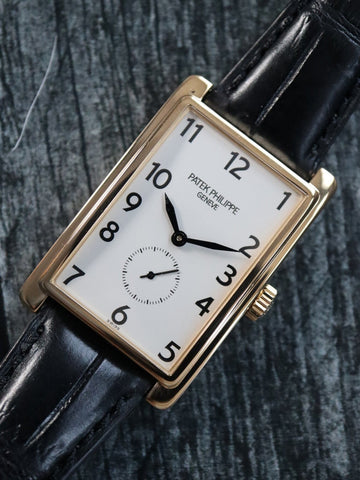 39983: Patek Philippe 18k Yellow Gold Gondolo, Manual, Ref. 5009