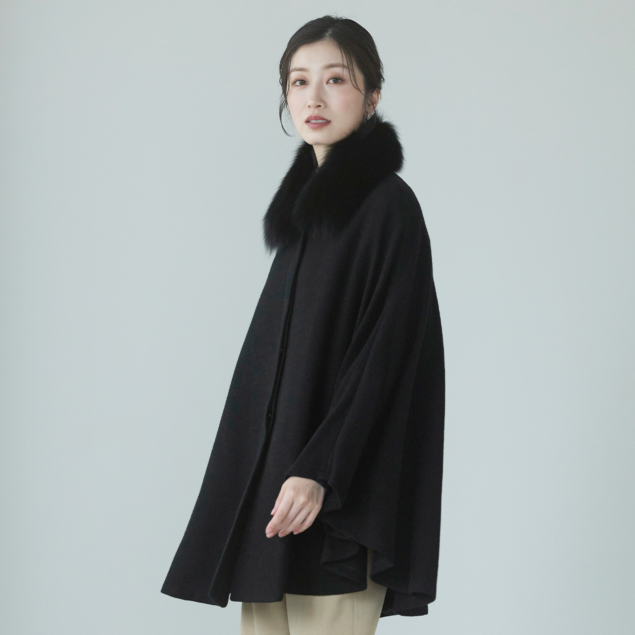 sankyo shokai（三京商会） ケープ カシミヤ 100% ポンチョ 軽量 弱撥