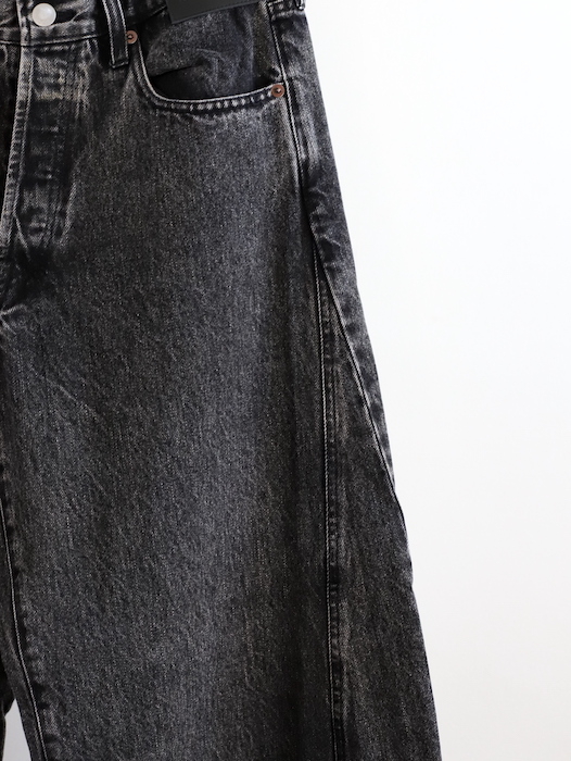 ssstein × UMBRO ] DEFORMATION WIDE DENIM JEANS BLACK - spares