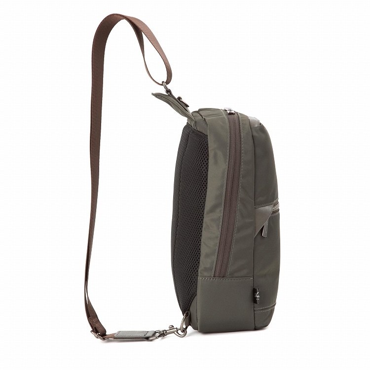 Arcapel／アルカペル バネオ ボディバッグ 7L 68832(01：ブラック