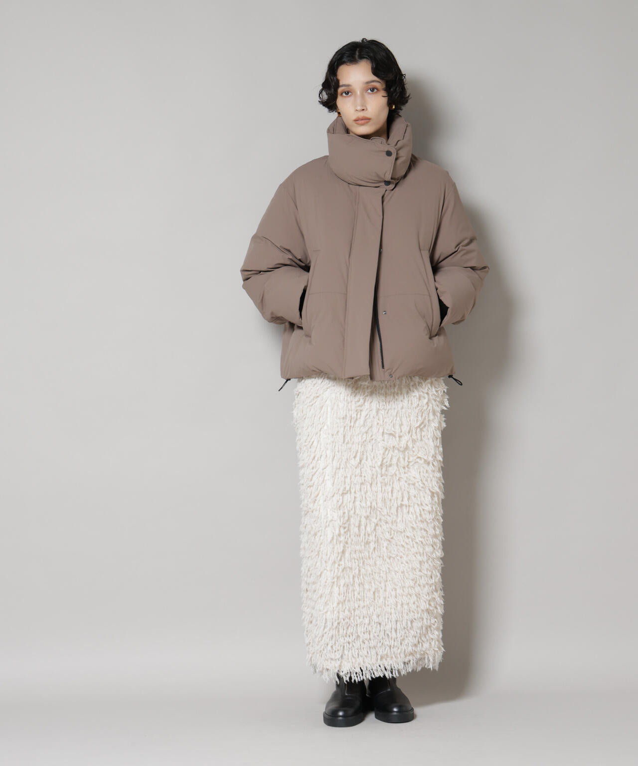 西川 ダウン (R)」ソロテックス ショート ダウン