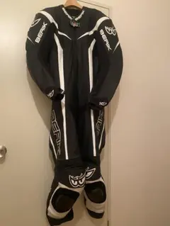 2026年最新】ベリック レーシングスーツ 54の人気アイテム - メルカリ