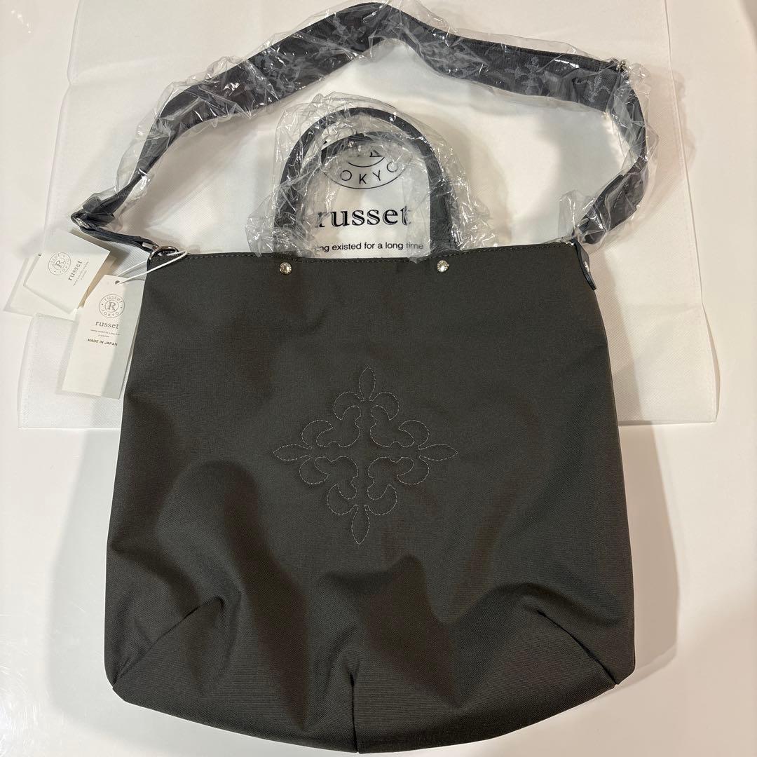 新品ラシット今期A4入るコーデュラナイロン刺繍2wayバッグ - メルカリ