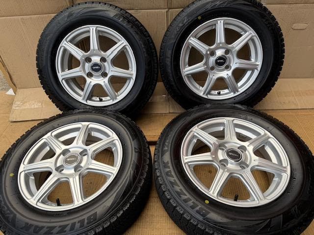 アクア ヤリス ヴィッツ フィット 175/70R14 VRX2 2021年製 楽天市場】ヤリス フィット ポルテ 175/70R14 【送料無料】 新品