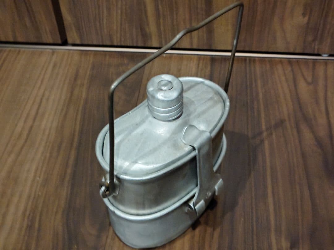 ロシア空挺飯盒　ケース無し Amazon | 【実物】ロシア軍 VDV 空挺部隊 飯盒 ハンゴウ + Techincom製