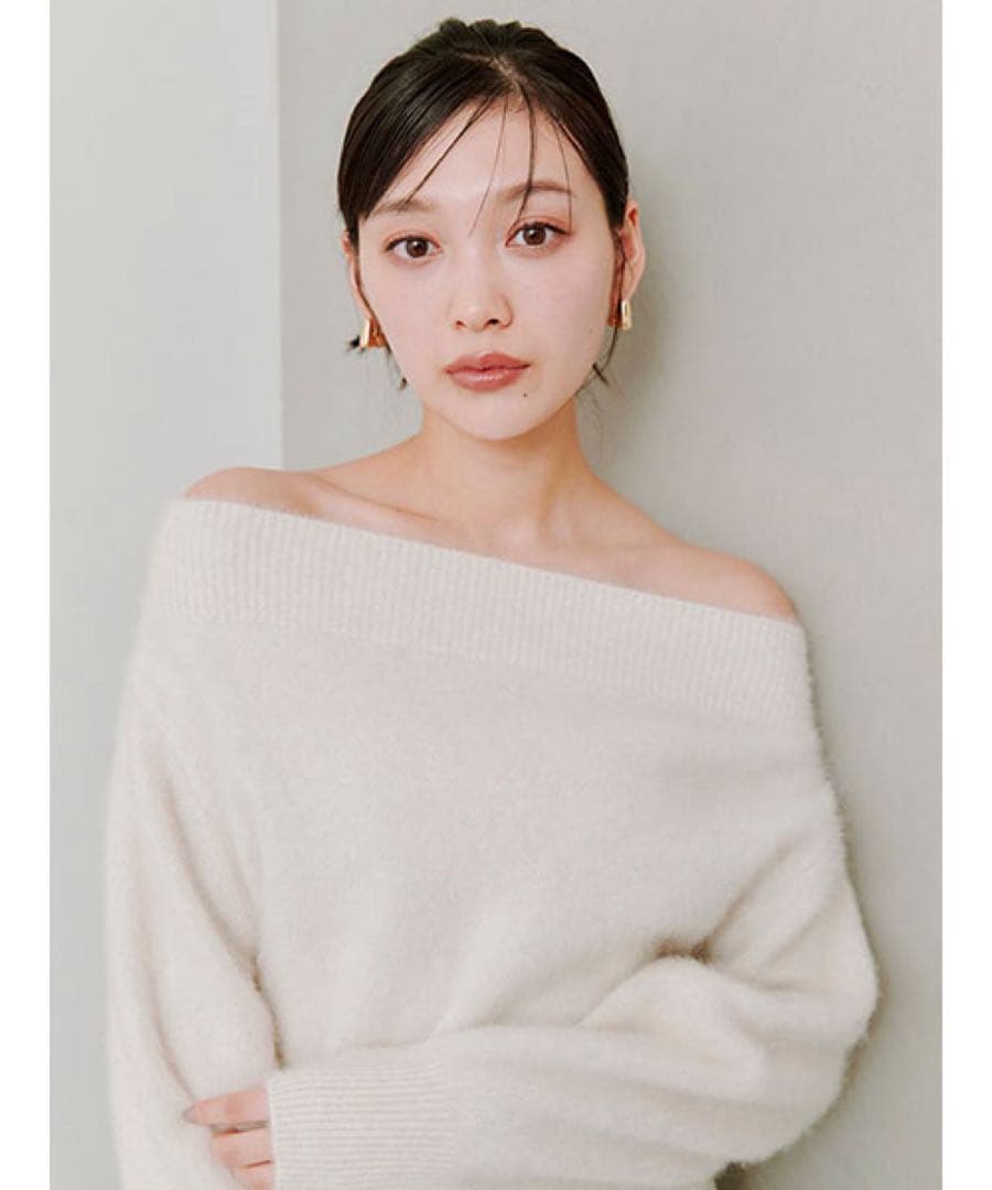 フォックスアルパカオフショルプルオーバー/ アイボリー オフショルダー ニット SNIDEL（スナイデル） ニット セーター フォックスアルパカオフショル