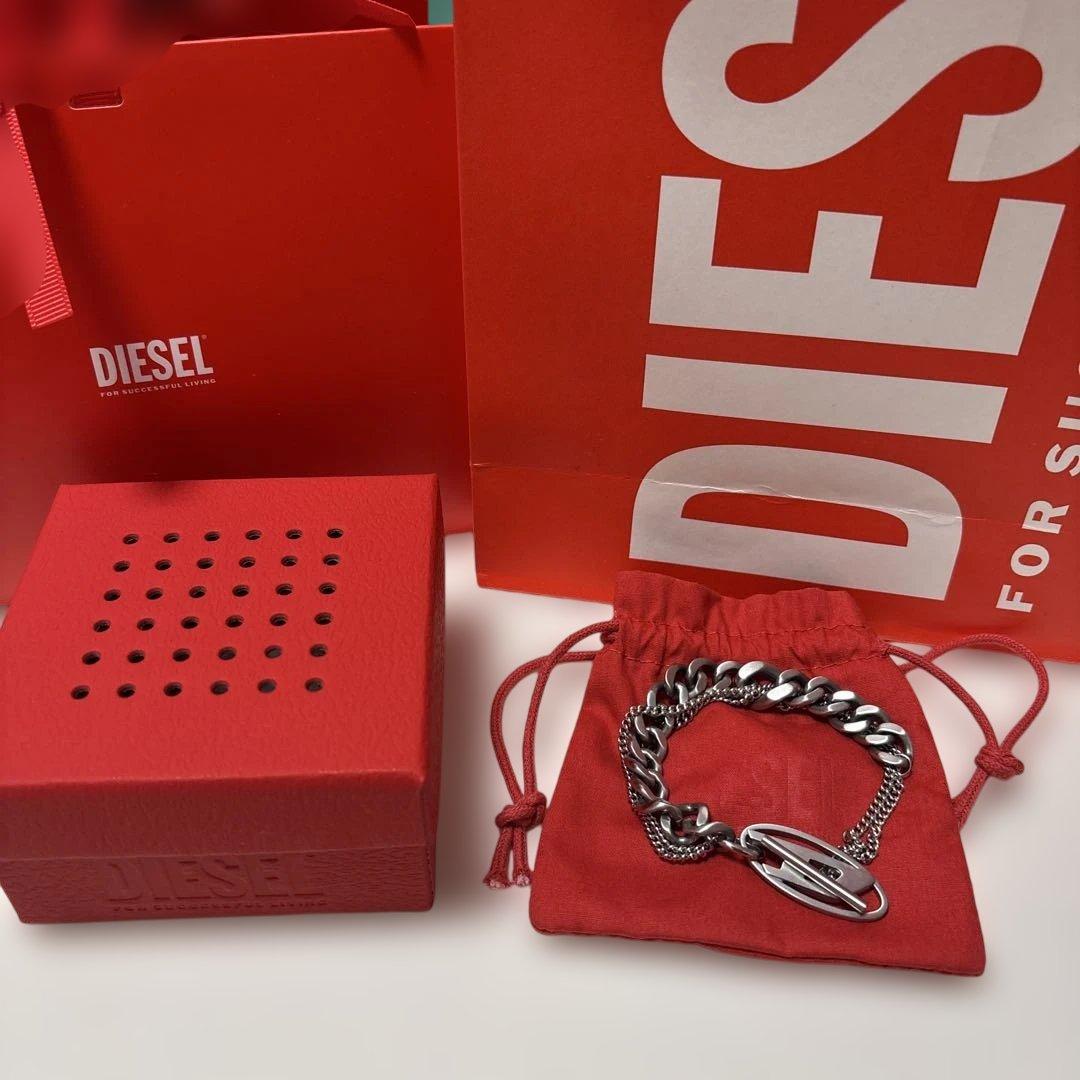 DIESEL シルバー チェーンブレスレット(箱、袋付き) 男女兼用 ディーゼル シルバー チェーン ブレスレット メンズ 父の日