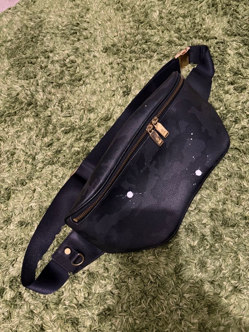 ジャンティバンティボディバッグ GENTIL BANDIT（ジャンティバンティ）の「GENTIL BANDIT /クロスボディ