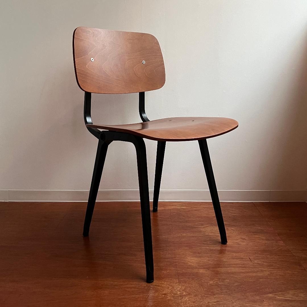 REVOLT CHAIR Friso Kramer ミッドセンチュリー オランダ Revolt Chair by Friso Kramer for Ahrend de Cirkel / Ciranol Cream