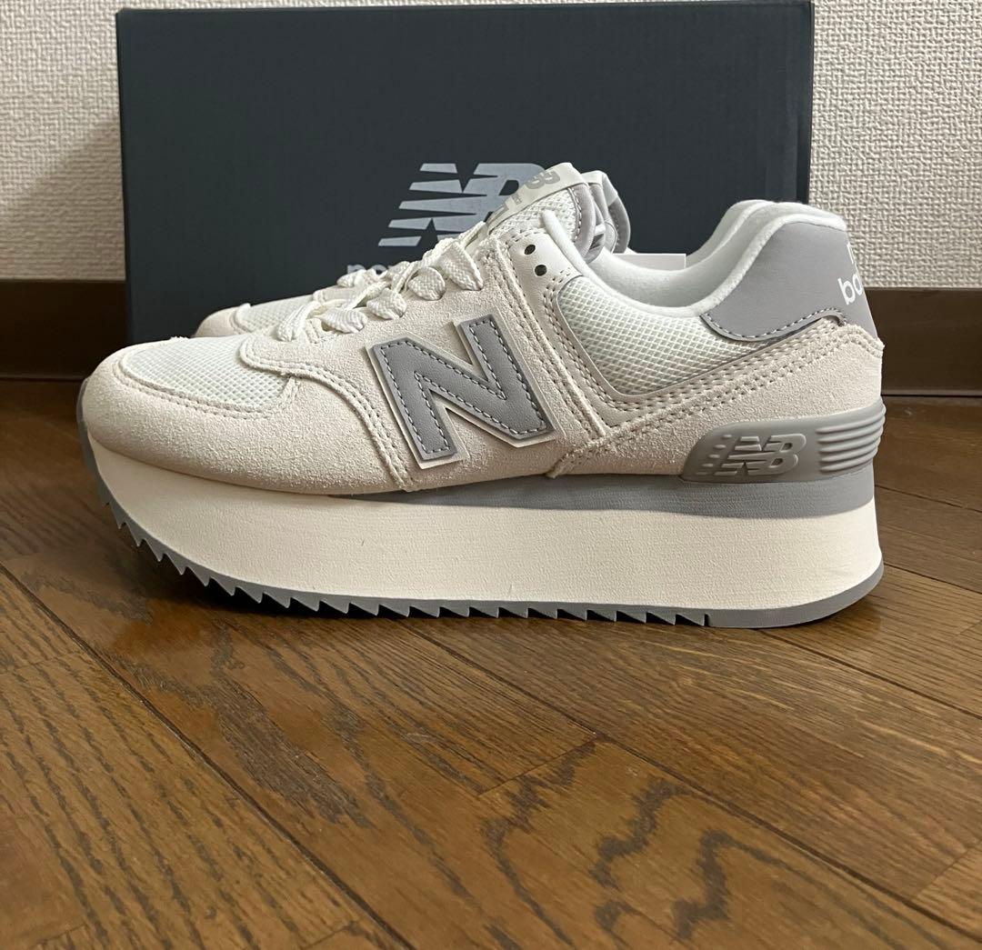 23.5cm ニューバランスWL574 オフホワイトカラー 厚底スニーカー