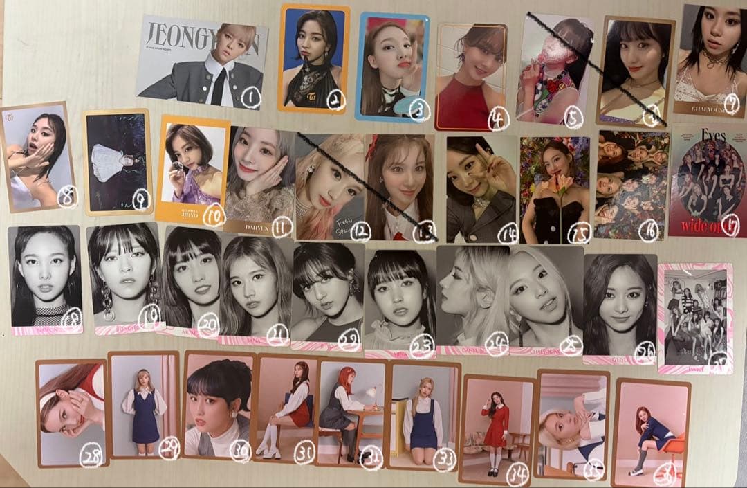 TWICE トレカ まとめ売り - メルカリ