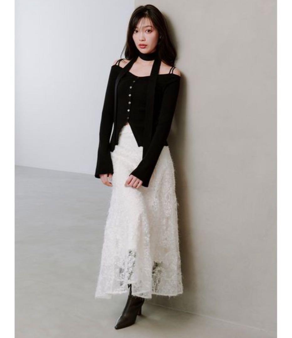 りしる　スナイデル　タイ付きニットプルオーバー　オフショル　人気　春　冬 SNIDEL（スナイデル） ニット セーター タイ付きニットプルオーバー